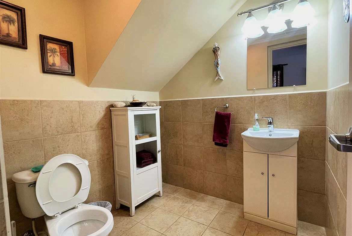 Bathroom Gold Coast Rentals in Aruba Best Rentals Aruba Happy Rentals best rentals