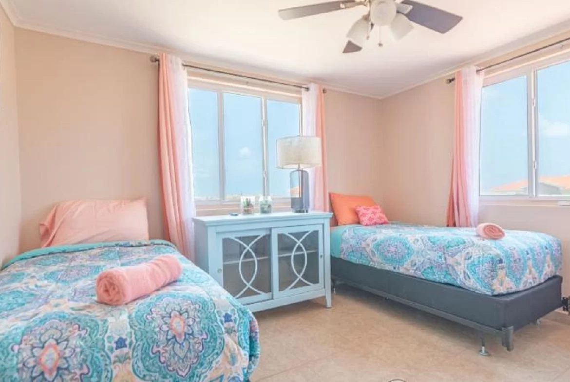 Boroncana Bonita Villa Twins Bed