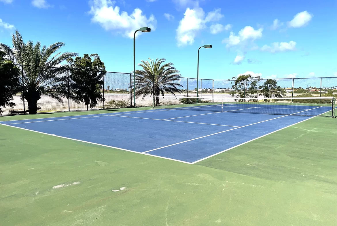 Tennis court Gold Coast Rentals in Aruba