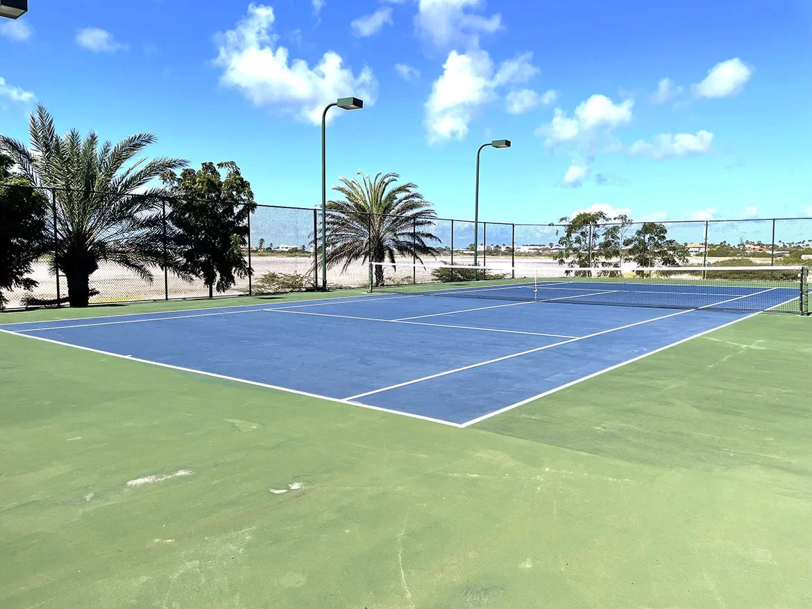 Tennis court Gold Coast Rentals in Aruba