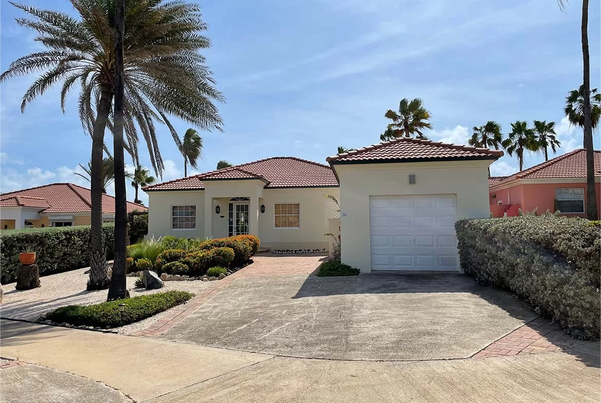 Tierra Del Sol Villa Outside View