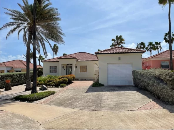 Tierra Del Sol Villa Outside View