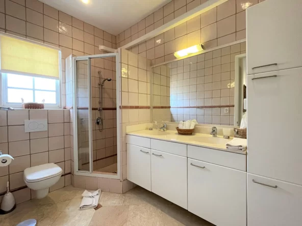 Tierra del sol Villa Vacation Rental RentalsInAruba Happy rentals Bathroom