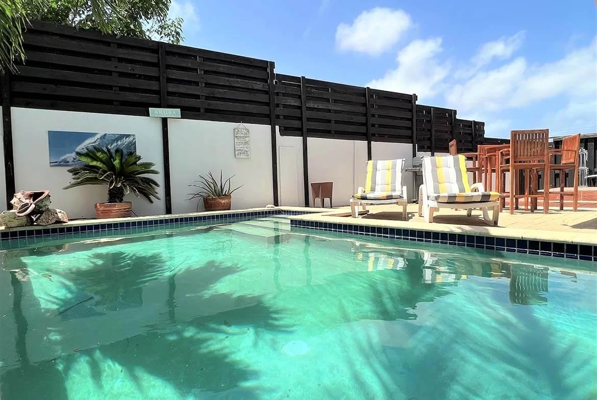 Casa Azul rental house with pool