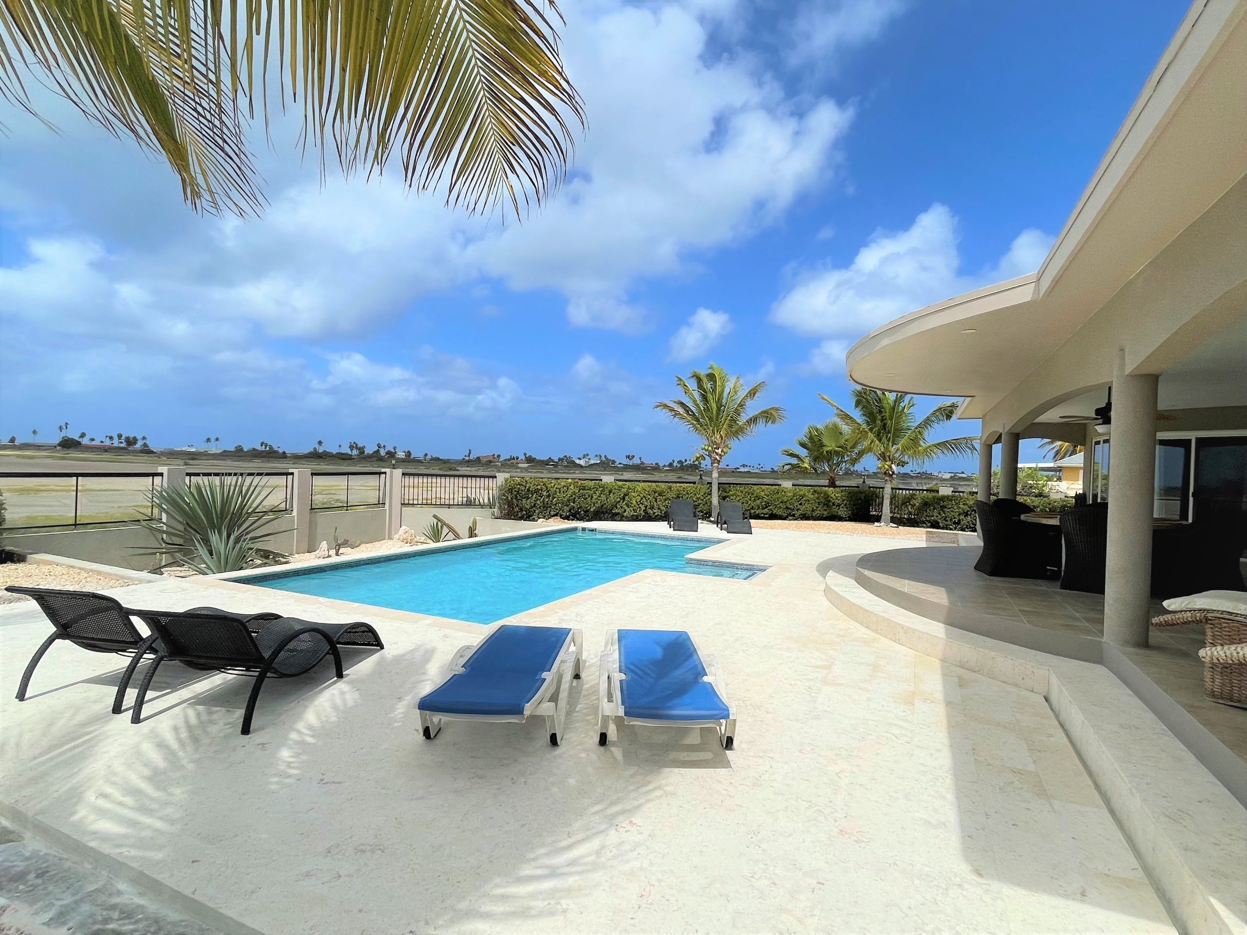 Choosing the Perfect Aruba Vacation Rental: A Guide